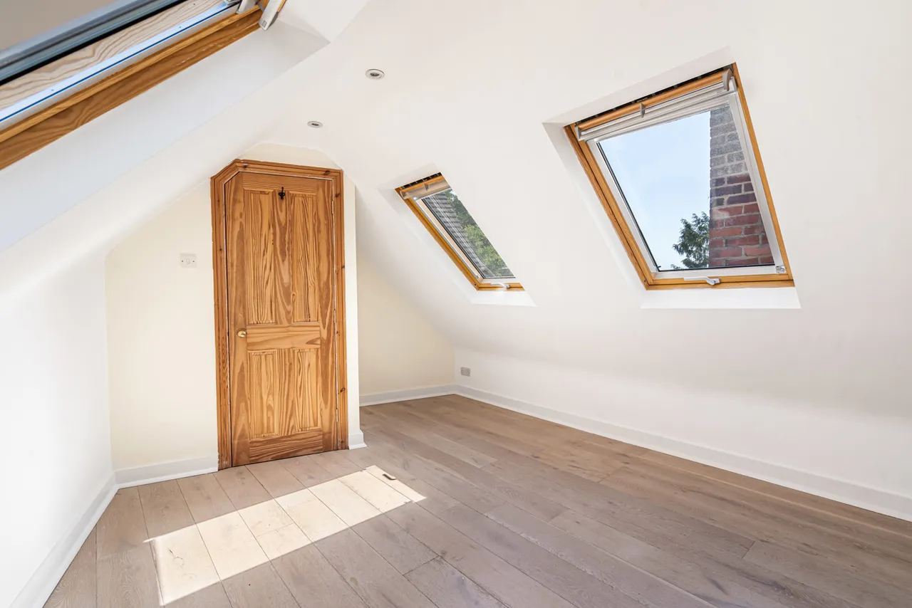 Aveley Lane, Farnham, GU9, photo 8