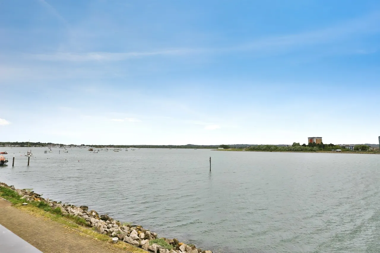 Lifeboat Quay, Poole, BH15, photo 9