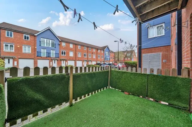 Chadwick Road, Slough, SL3, photo 16