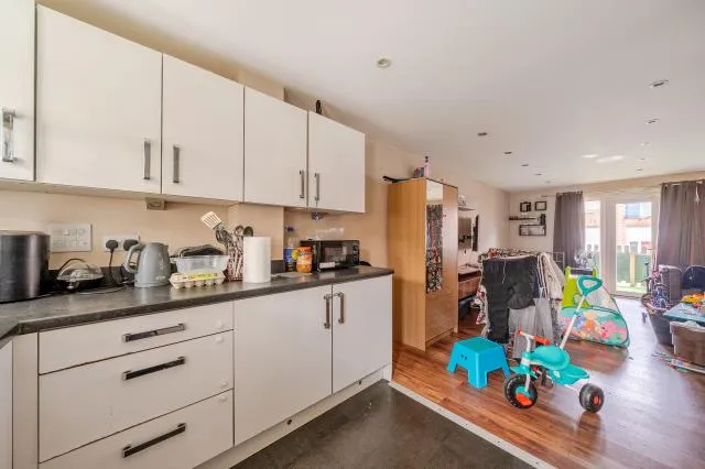 Chadwick Road, Slough, SL3, photo 11
