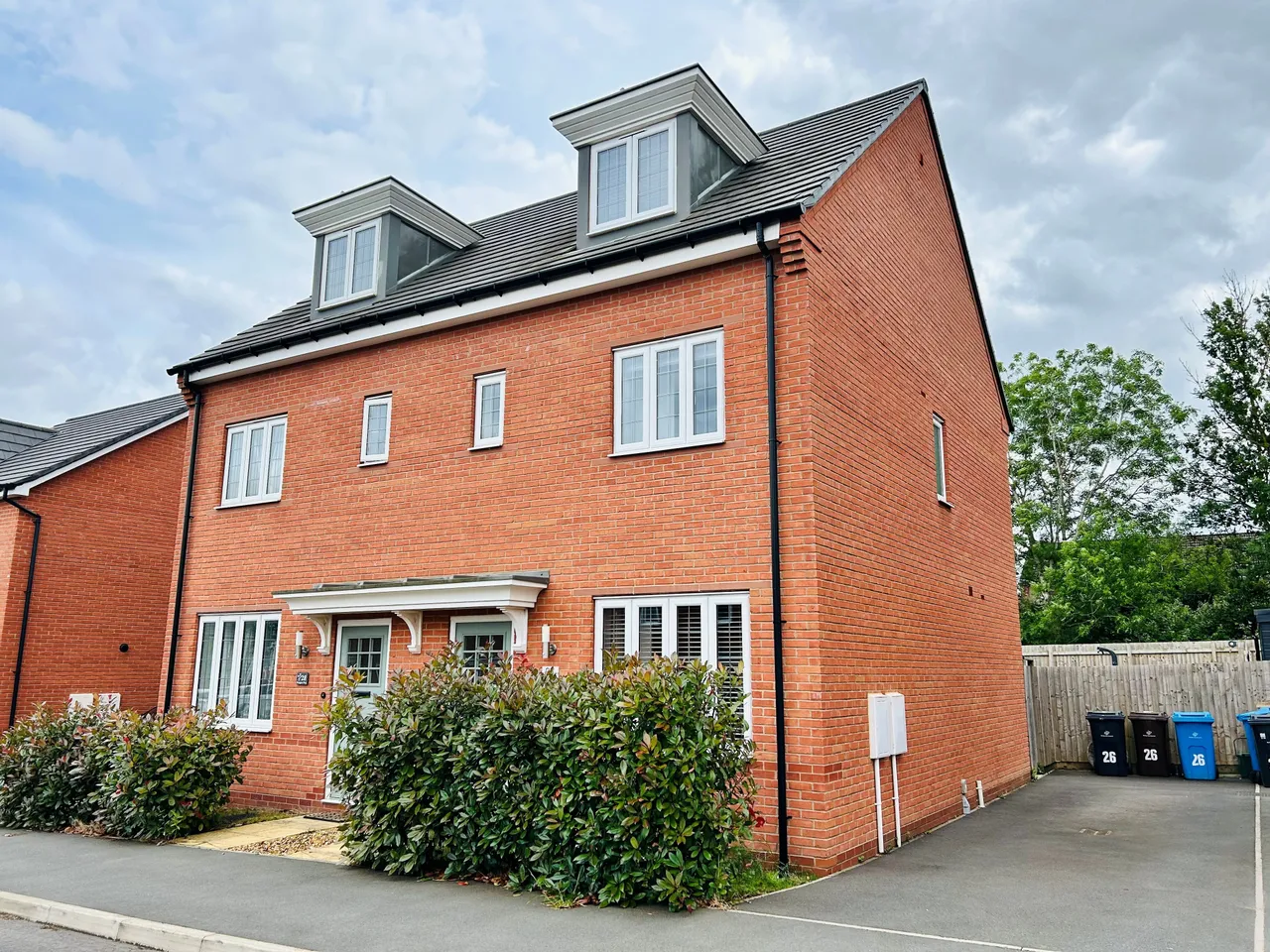 3 bed house to rent — Foragers Way, Mickleover, DERBY