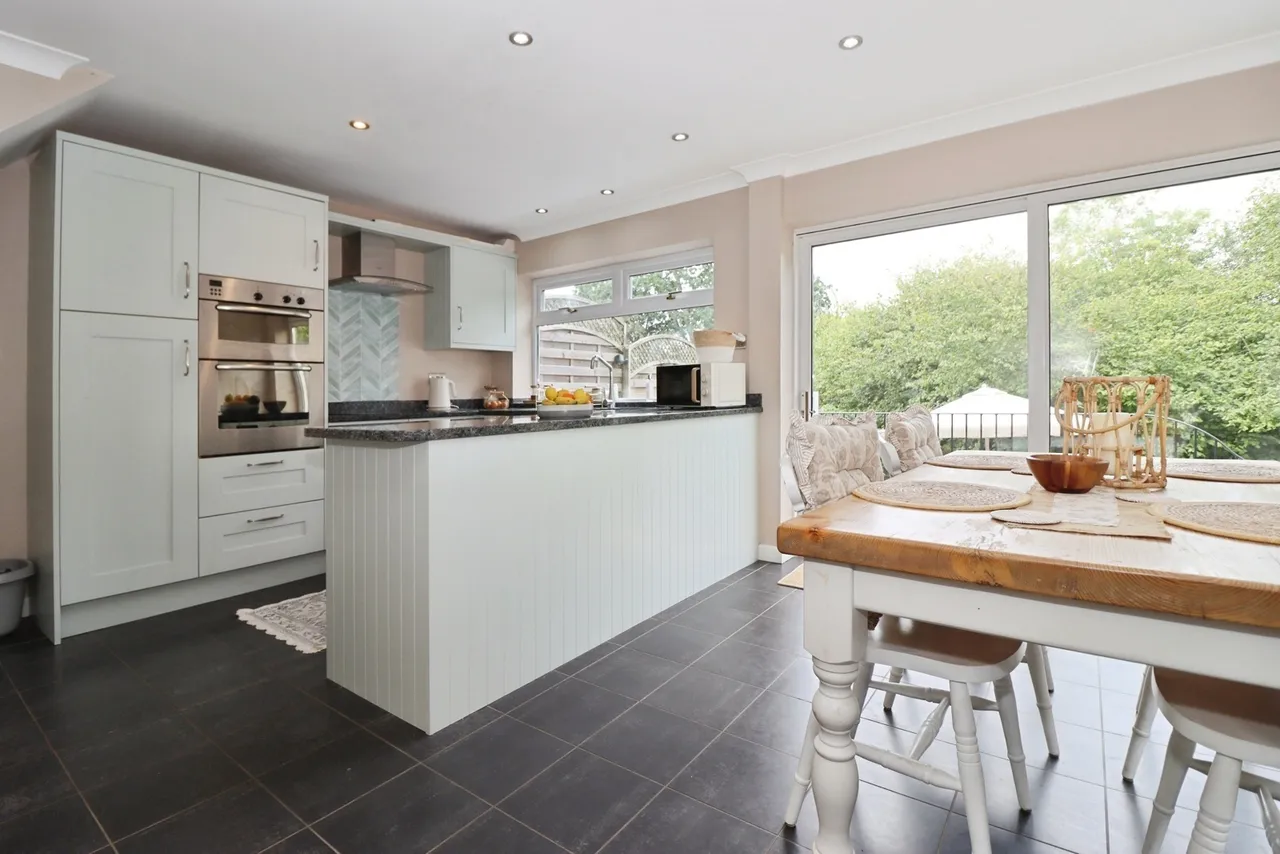 St. Francis Drive, Wick, Bristol, BS30, photo 3