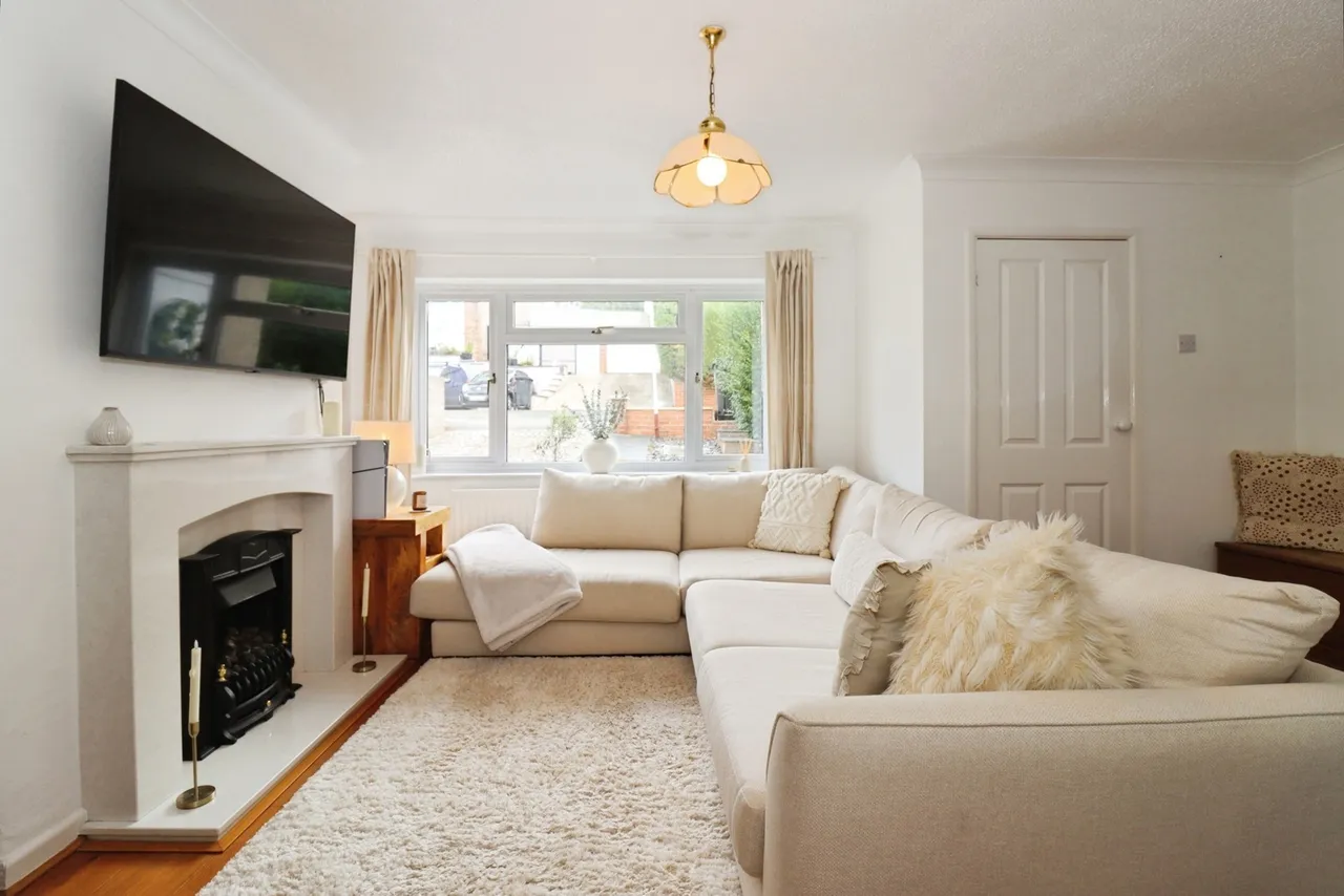 St. Francis Drive, Wick, Bristol, BS30, photo 2