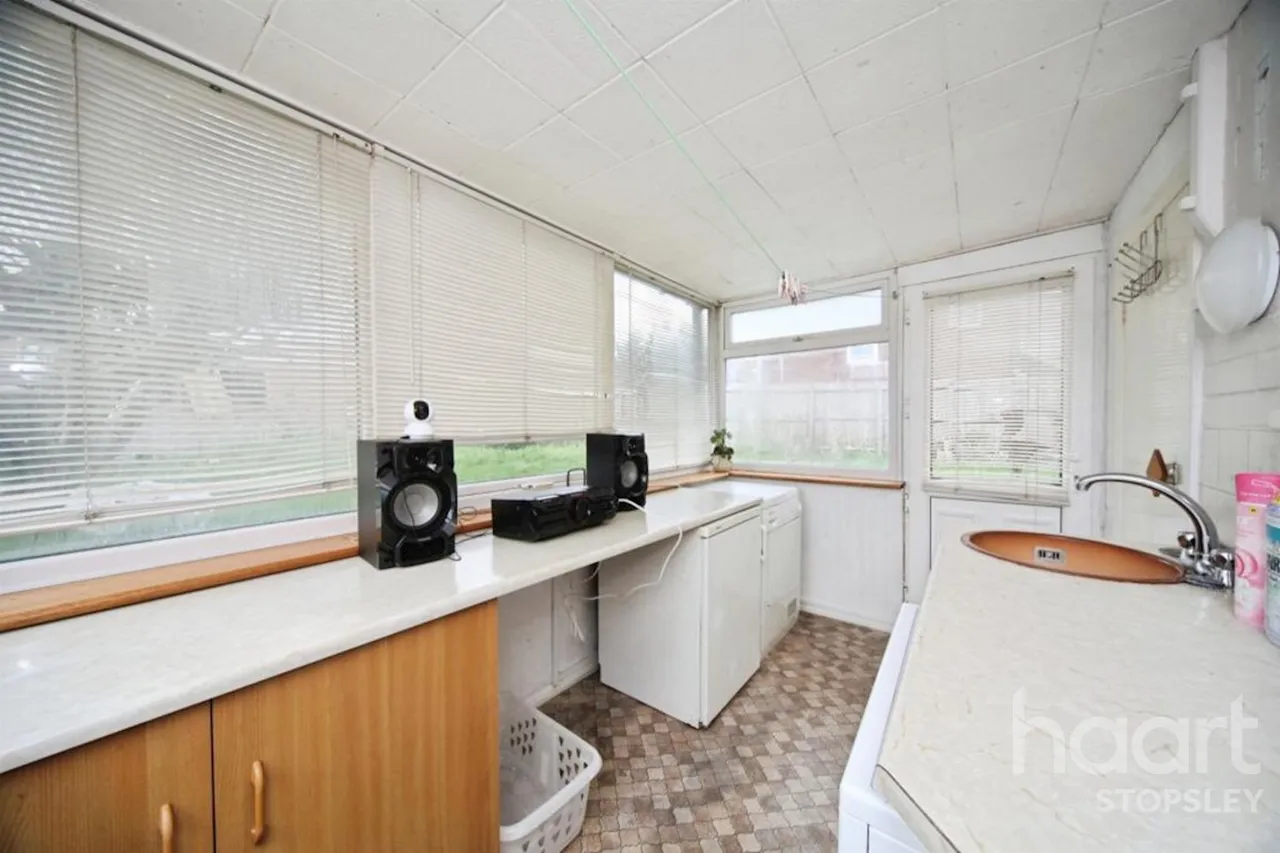 Felix Avenue, Luton, LU2, photo 11