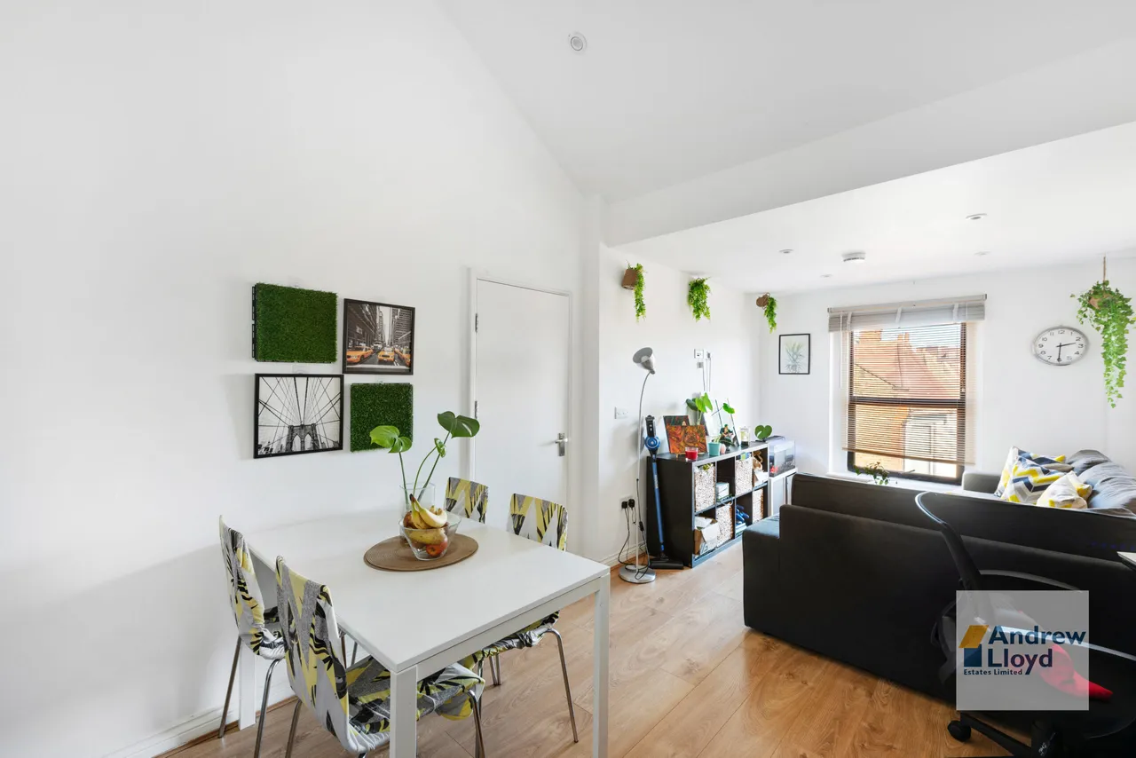 Green Lanes, Haringey, London, N8 0SD, photo 4