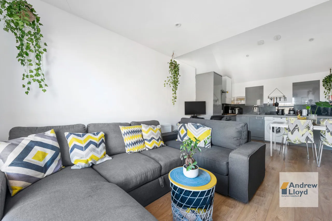 Green Lanes, Haringey, London, N8 0SD, photo 3