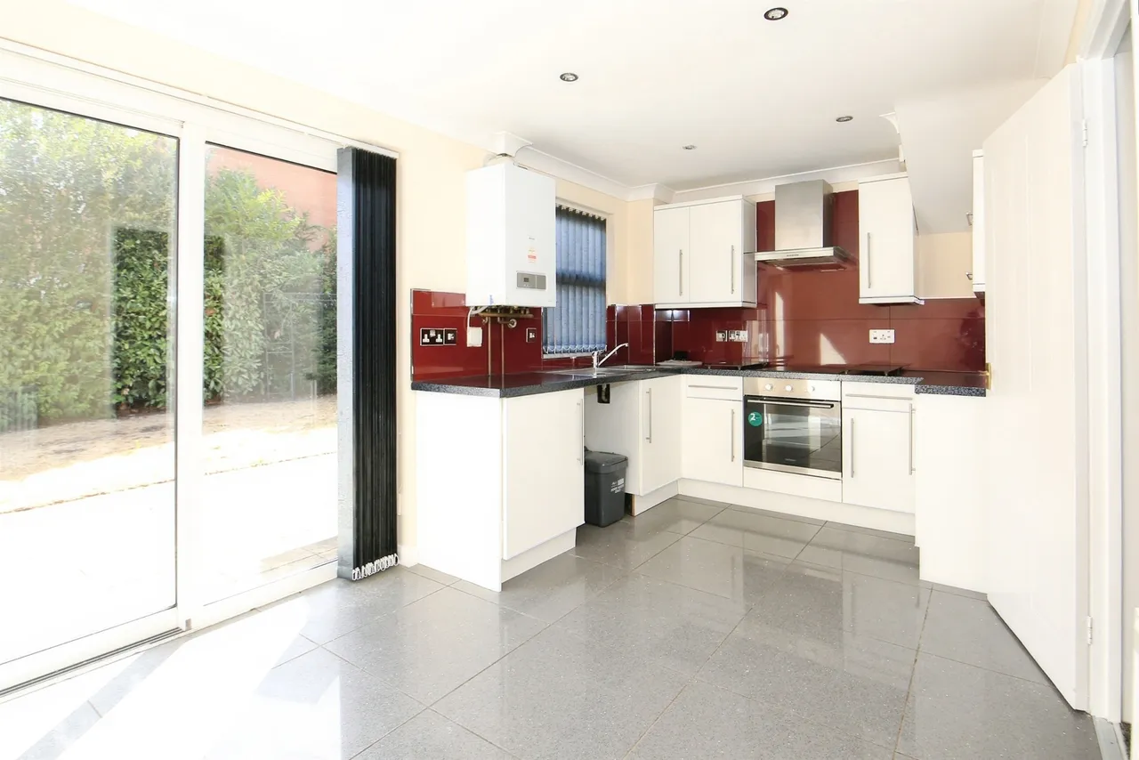 Newlands Road, Peterborough, PE7, photo 2