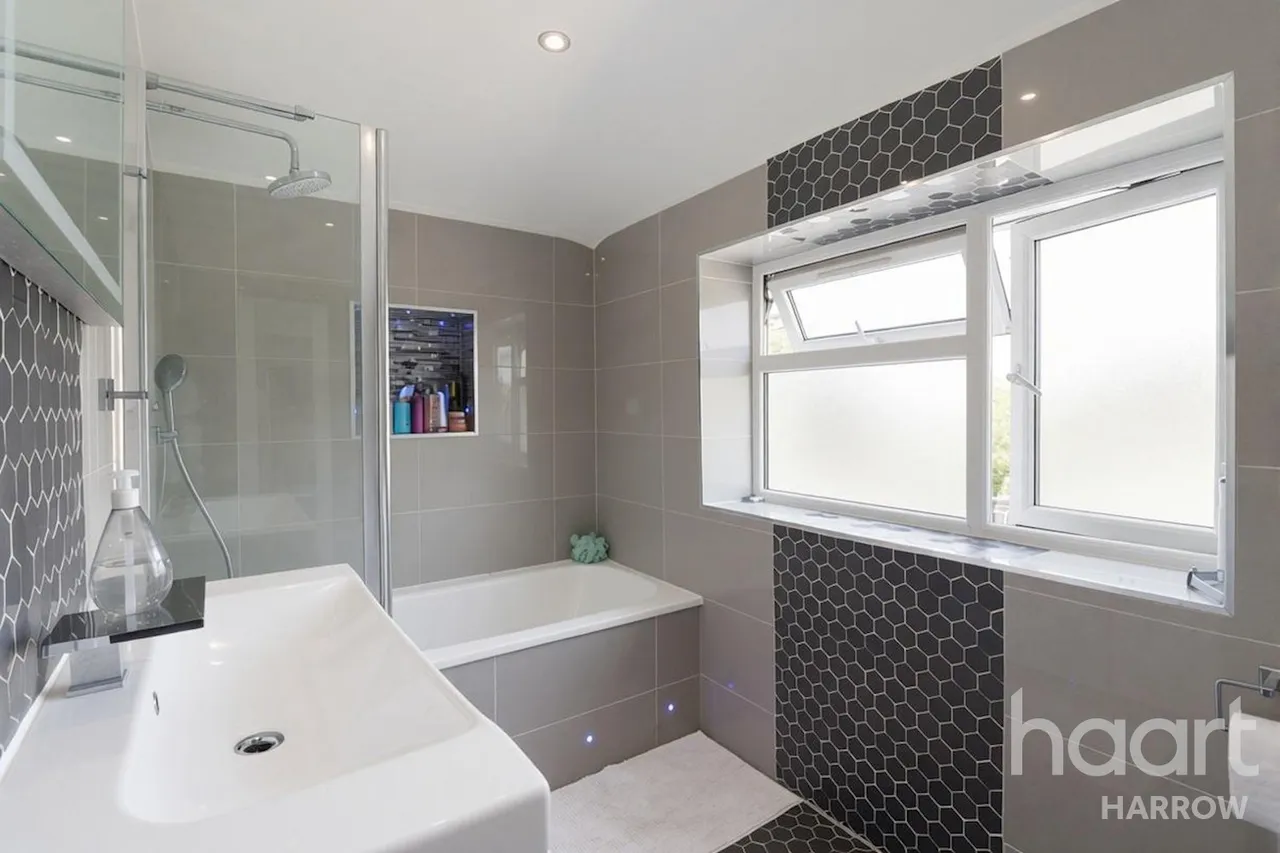 Boxtree Lane, Harrow, HA3, photo 16