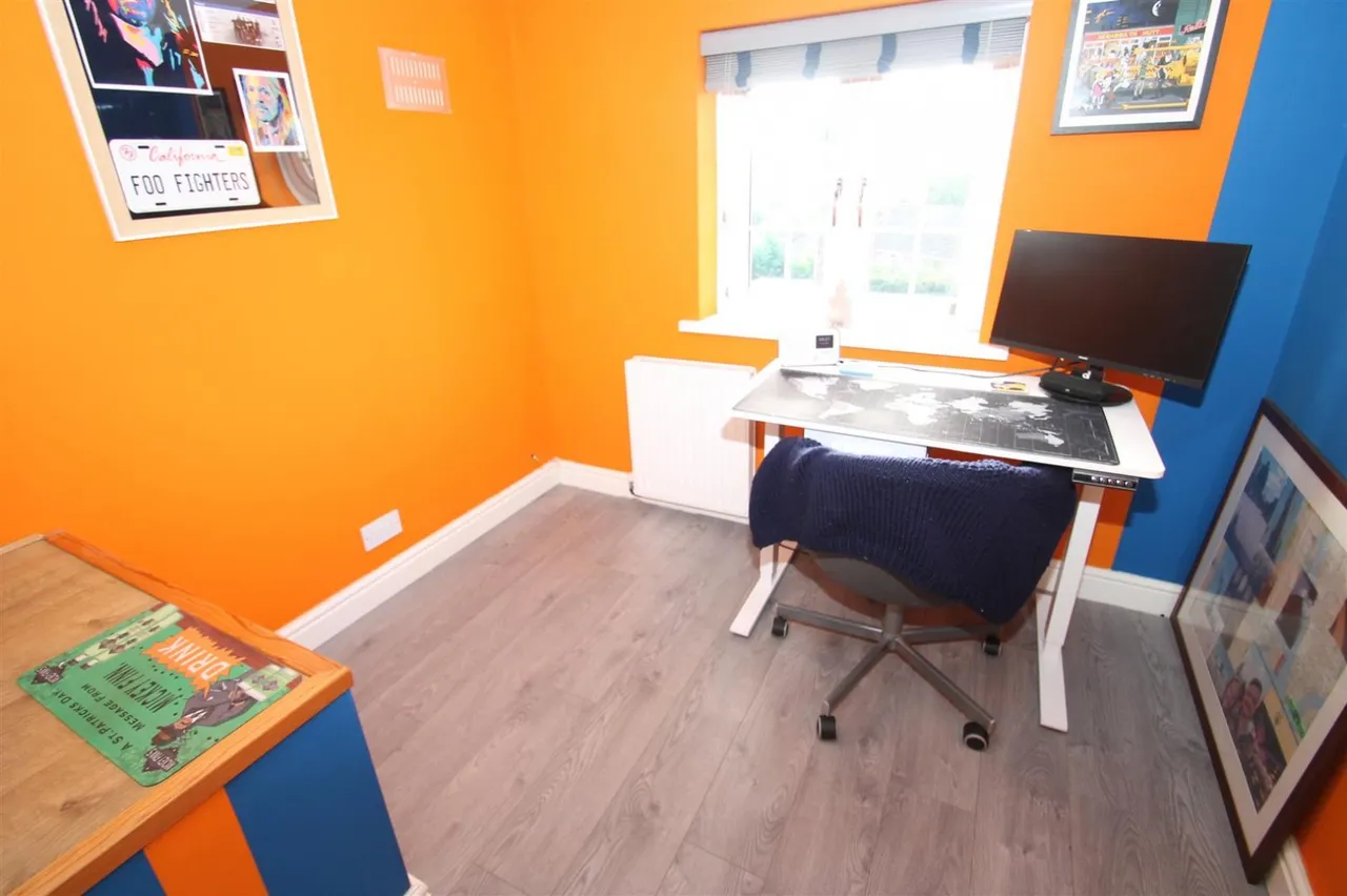 Spring Crescent, Cradley Heath, photo 13