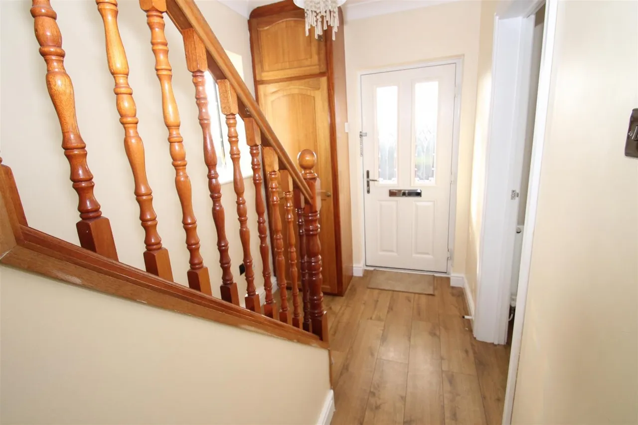 Spring Crescent, Cradley Heath, photo 14
