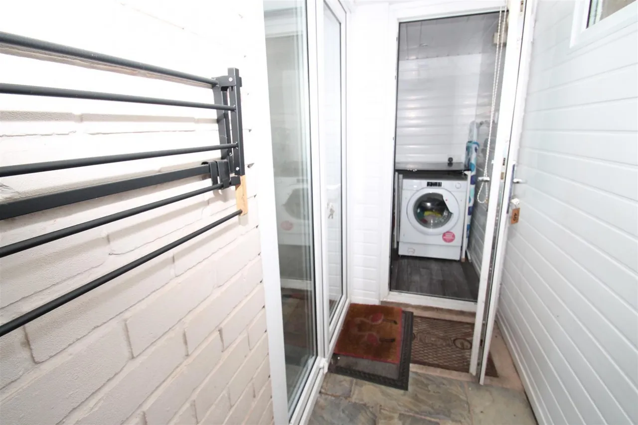 Spring Crescent, Cradley Heath, photo 10