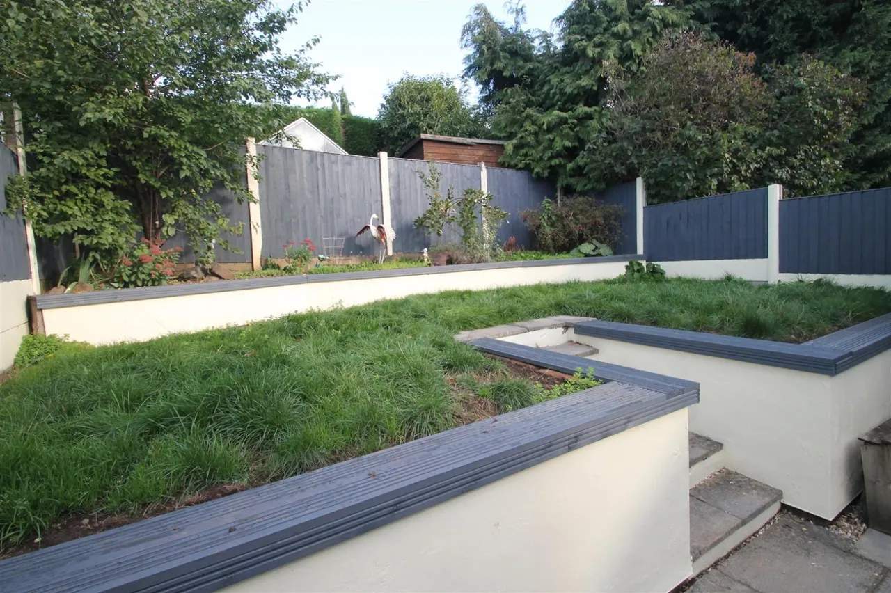 Spring Crescent, Cradley Heath, photo 17