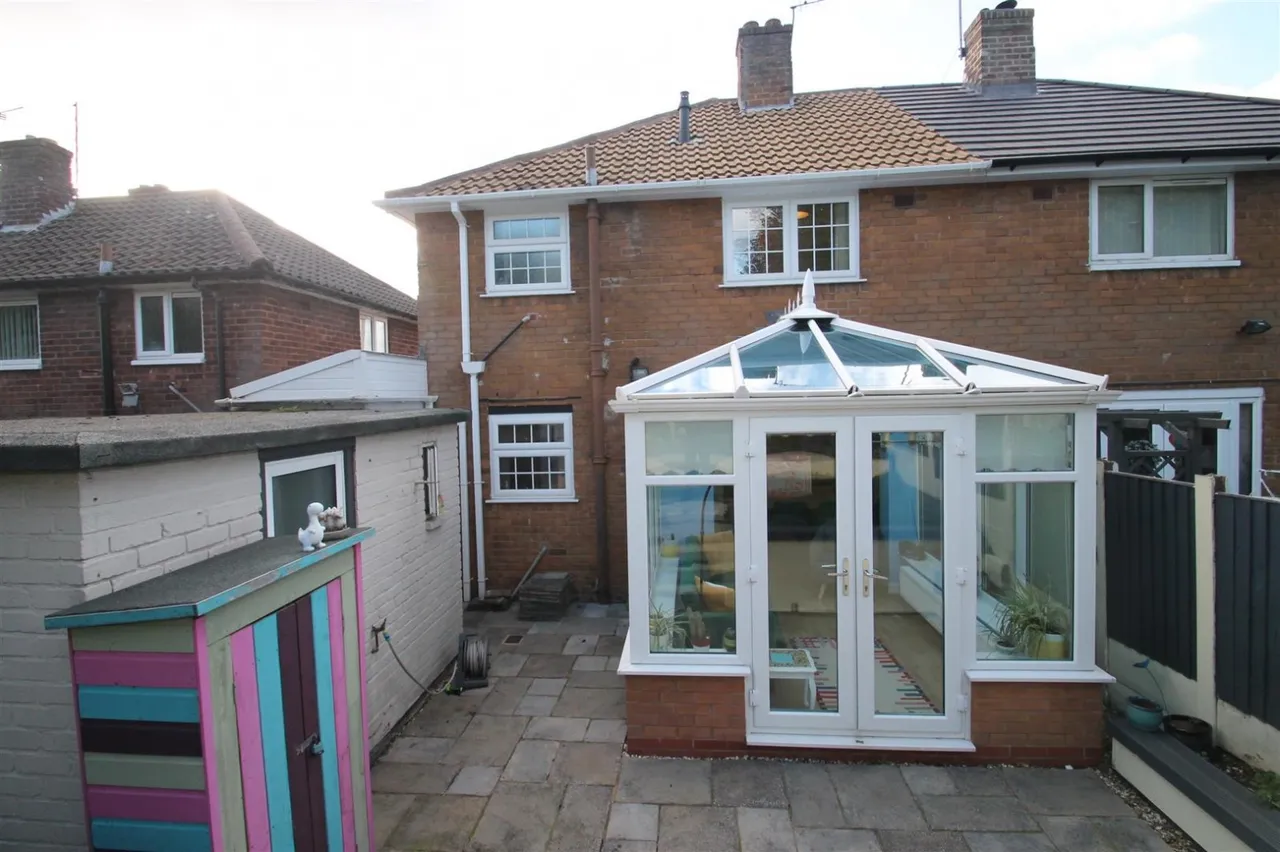 Spring Crescent, Cradley Heath, photo 18