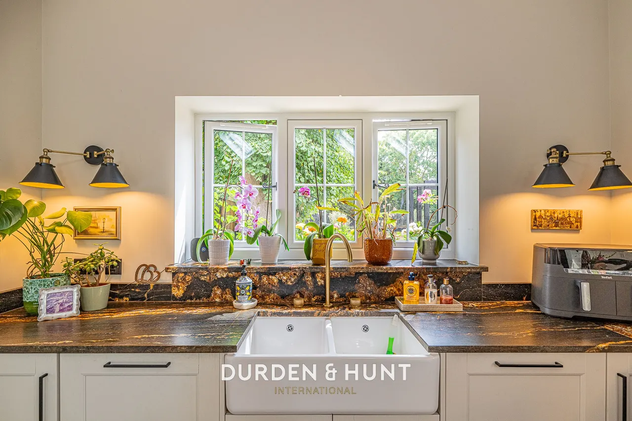 Turnpike Close, Ardleigh, CO7, photo 13
