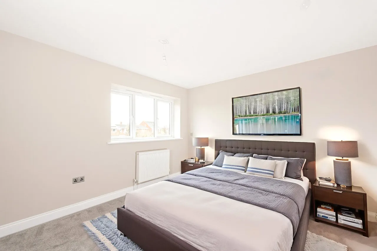 Raven Crescent, Westcott, HP18, photo 9