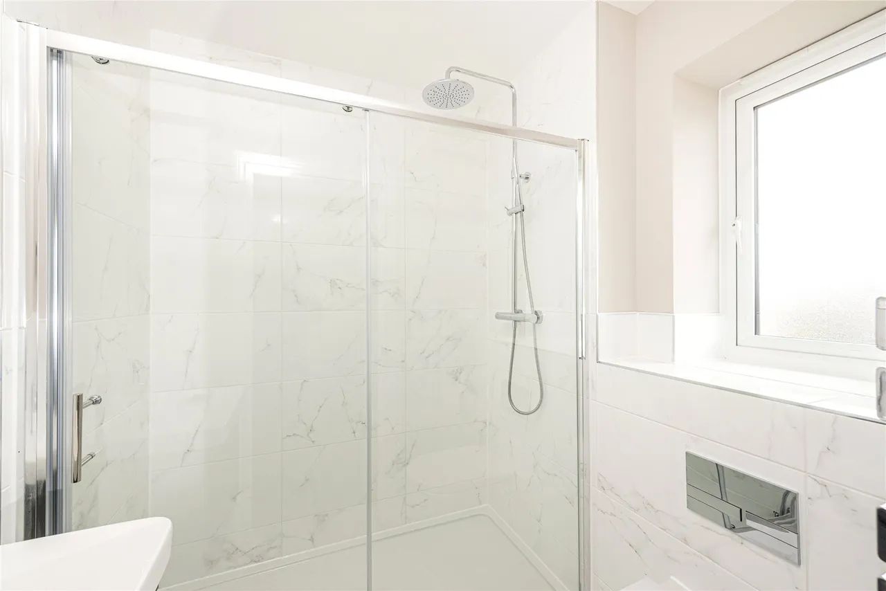 Raven Crescent, Westcott, HP18, photo 7