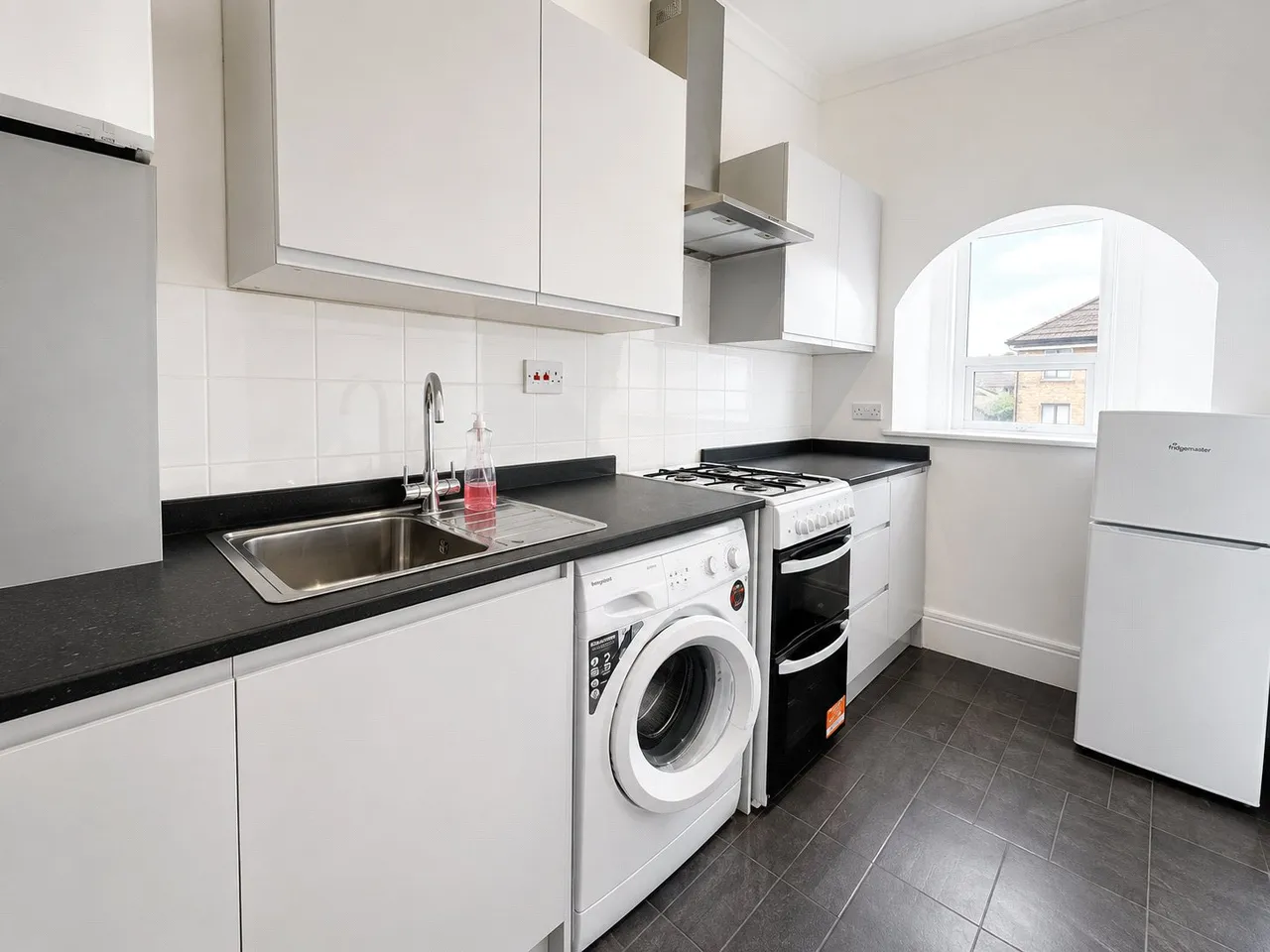 Selhurst Road, South Norwood, SE25, photo 2