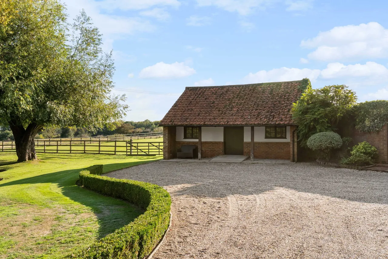 Outings Lane, Doddinghurst, CM15, photo 44