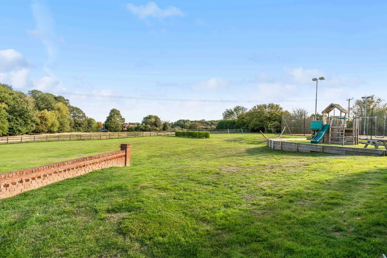 Outings Lane, Doddinghurst, CM15, photo 71