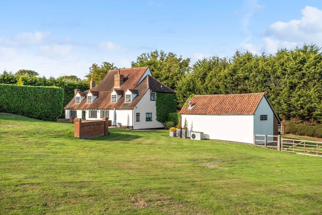Outings Lane, Doddinghurst, CM15, photo 58