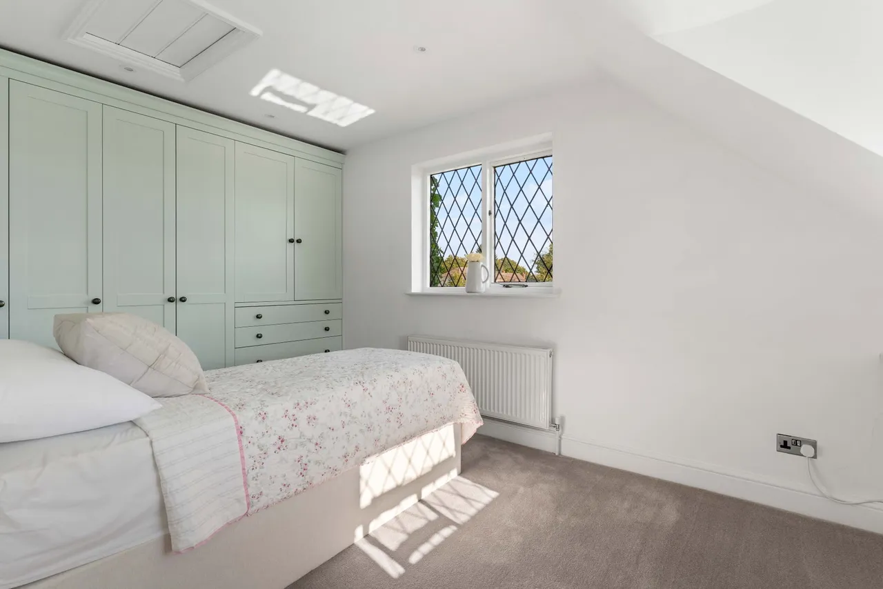 Outings Lane, Doddinghurst, CM15, photo 42