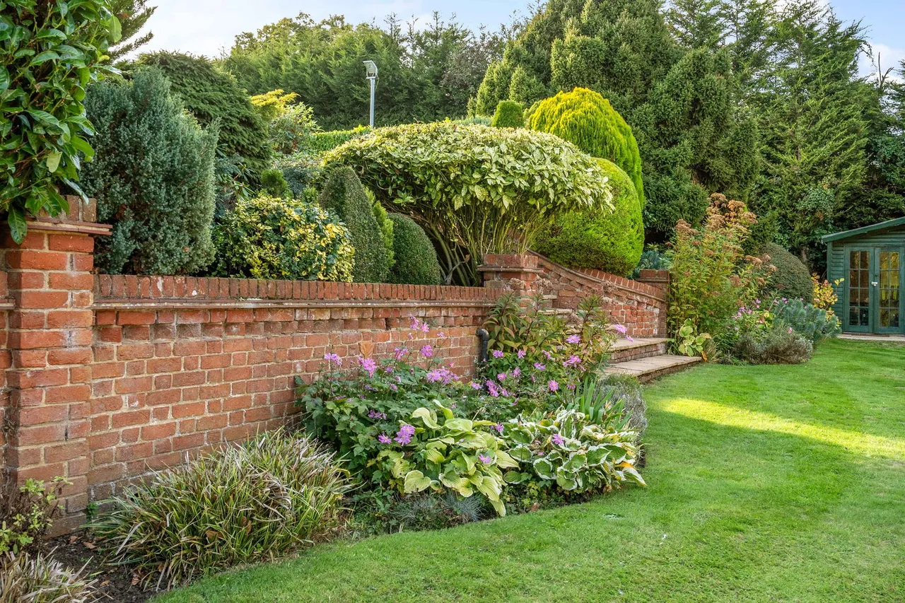 Outings Lane, Doddinghurst, CM15, photo 65