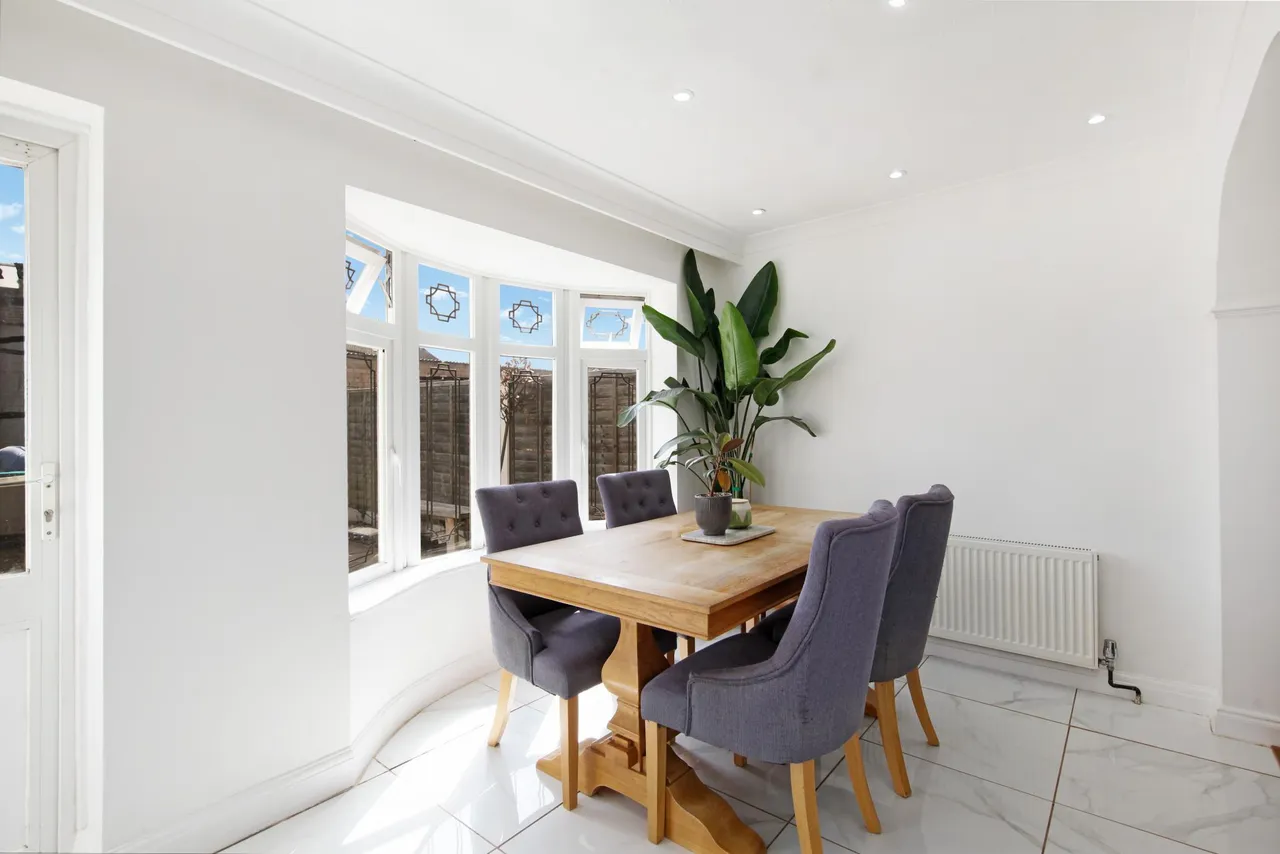 Amberley Way, Romford, RM7, photo 9