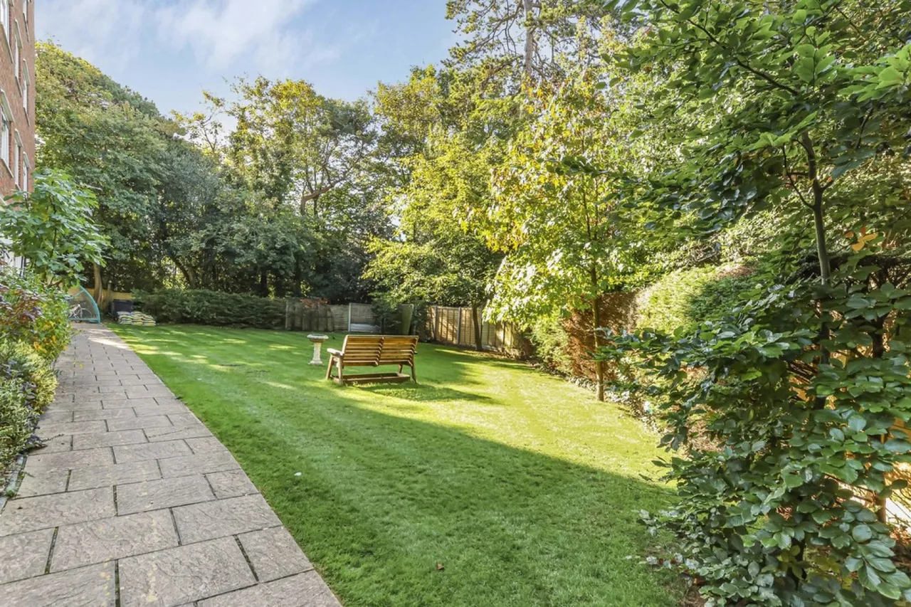 Madeira Road, Bournemouth, photo 4