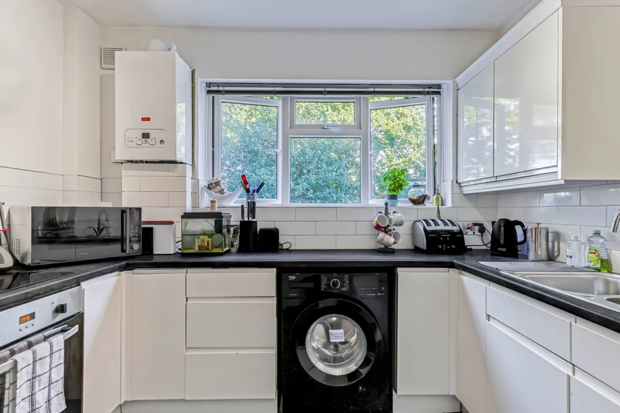 Madeira Road, Bournemouth, photo 3