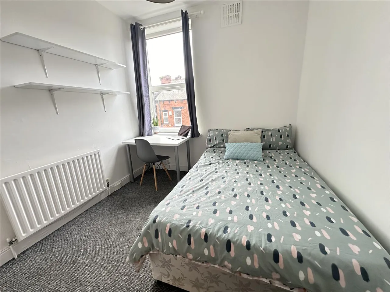 Hartley Crescent, Woodhouse, LS6, photo 11