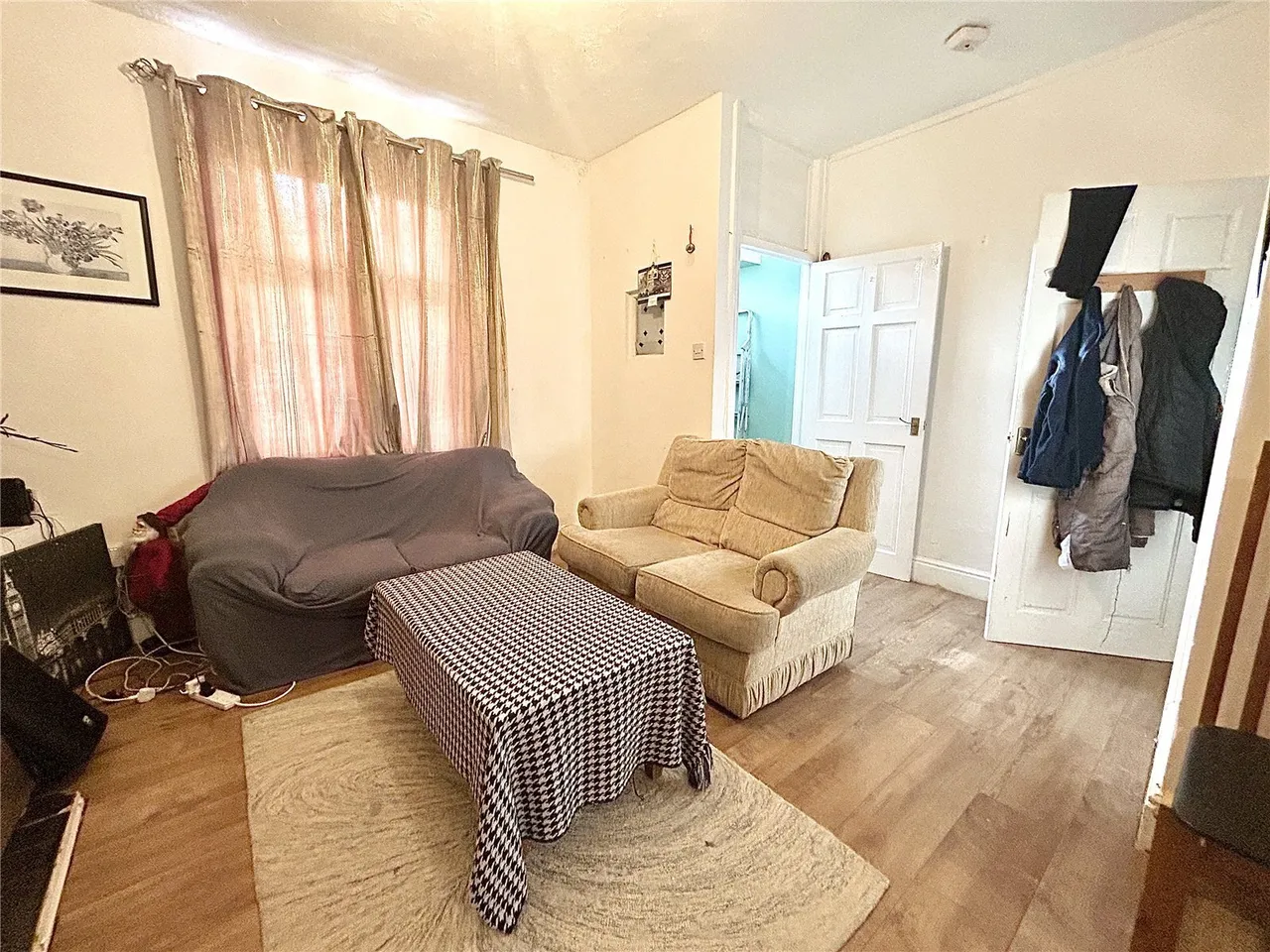 Robert Street, Milford Haven, SA73, photo 3