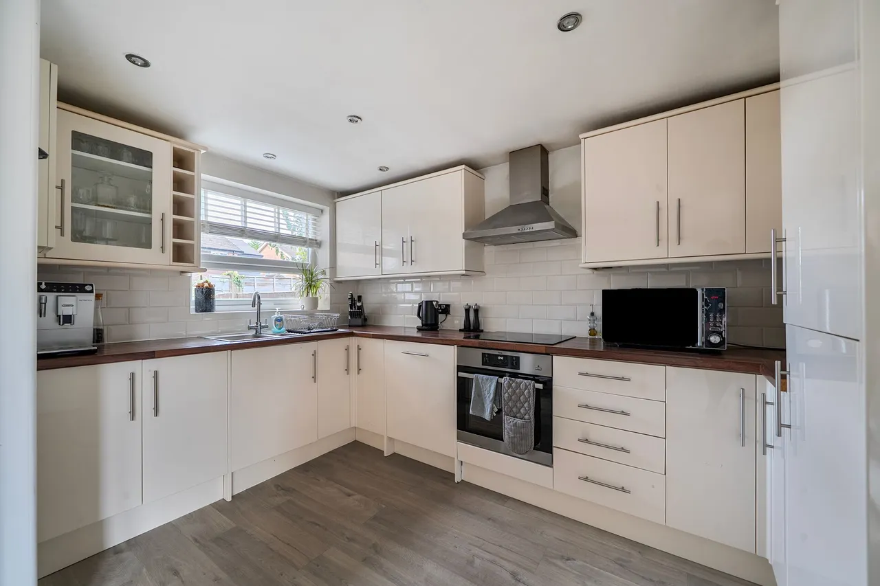 Bramley Close, Wilmslow, photo 10