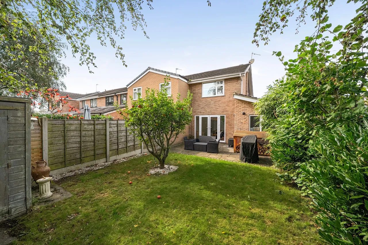 Bramley Close, Wilmslow, photo 15