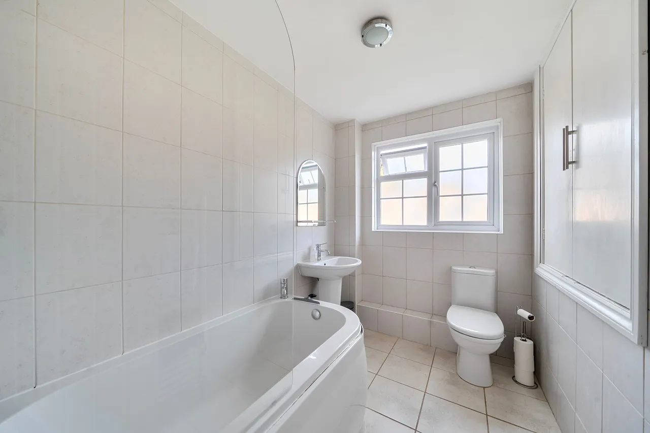 Bramley Close, Wilmslow, photo 14