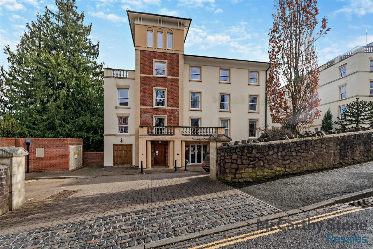 2 bed property for sale, Victoria Road, Malvern, WR14