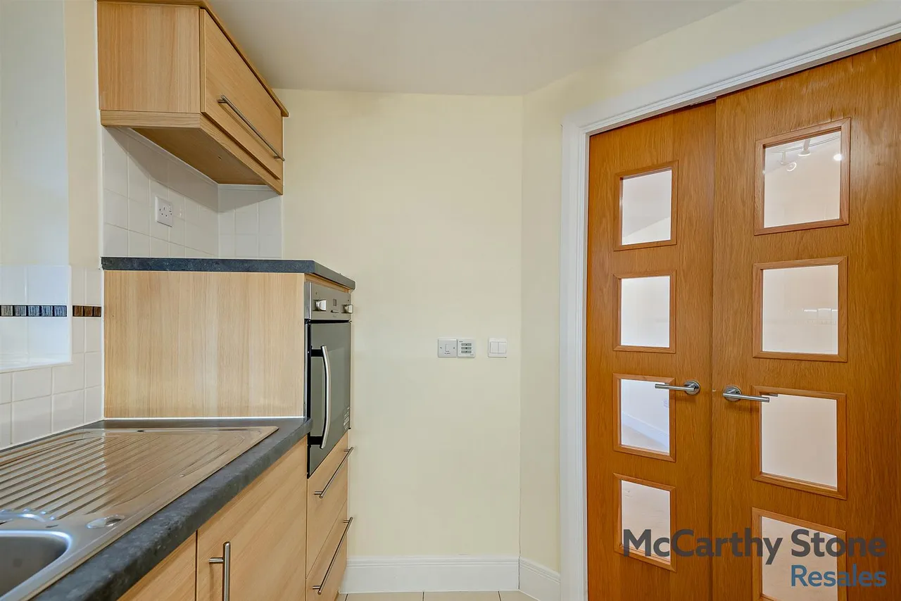 Victoria Road, Malvern, WR14, photo 15