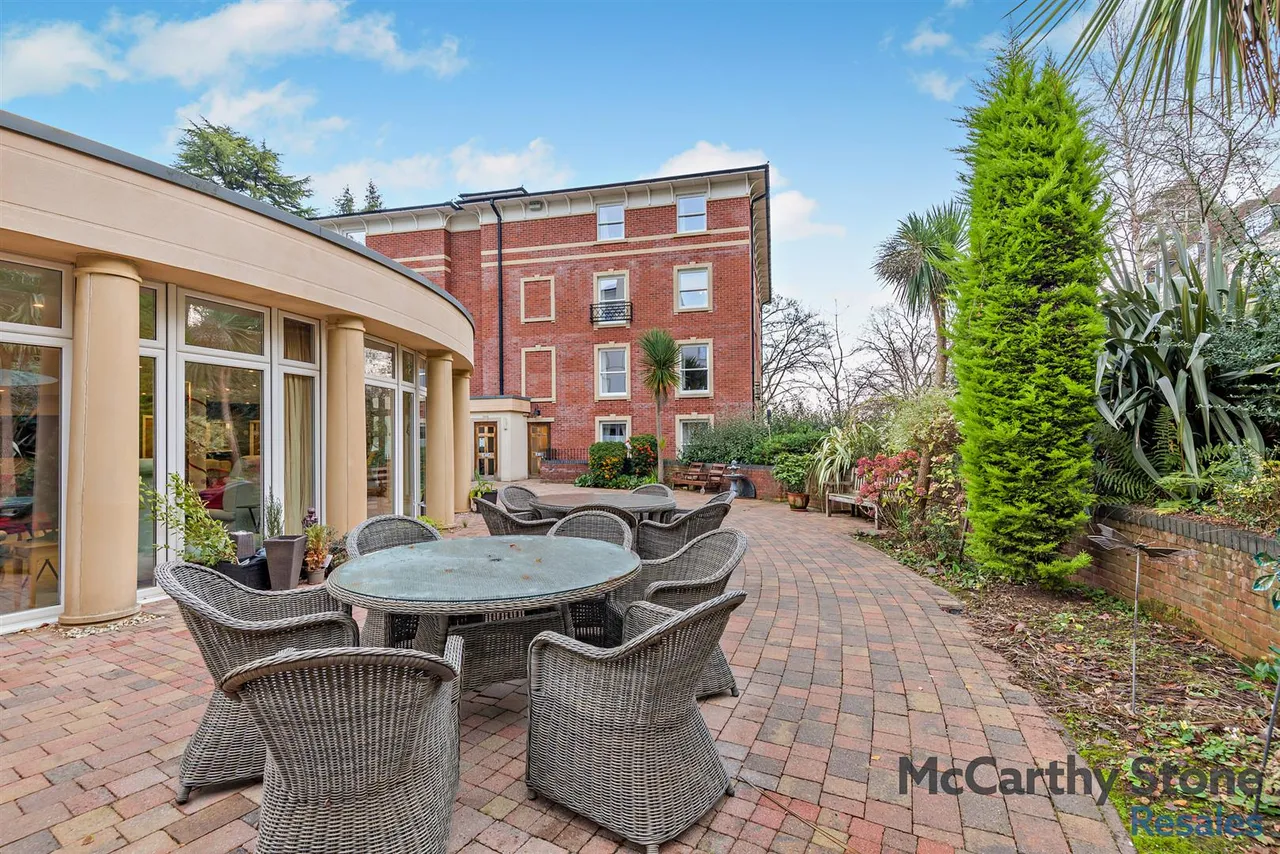 Victoria Road, Malvern, WR14, photo 9
