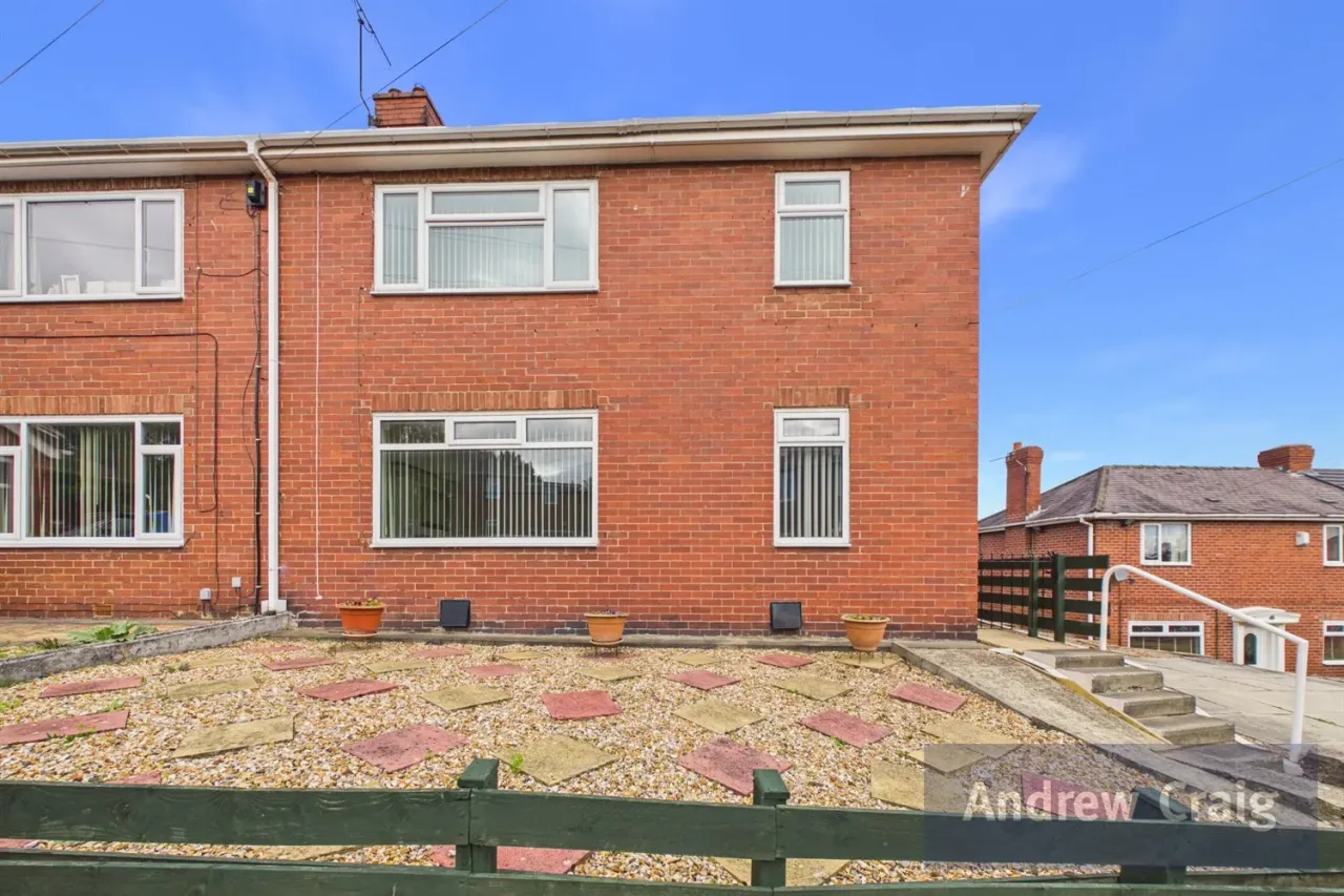 3 bed house for sale, School Avenue, Dunston, NE11