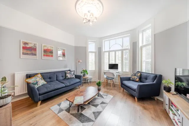 Netherhall Gardens, London, NW3, photo 2