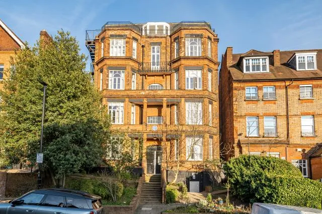 Netherhall Gardens, London, NW3, photo 8