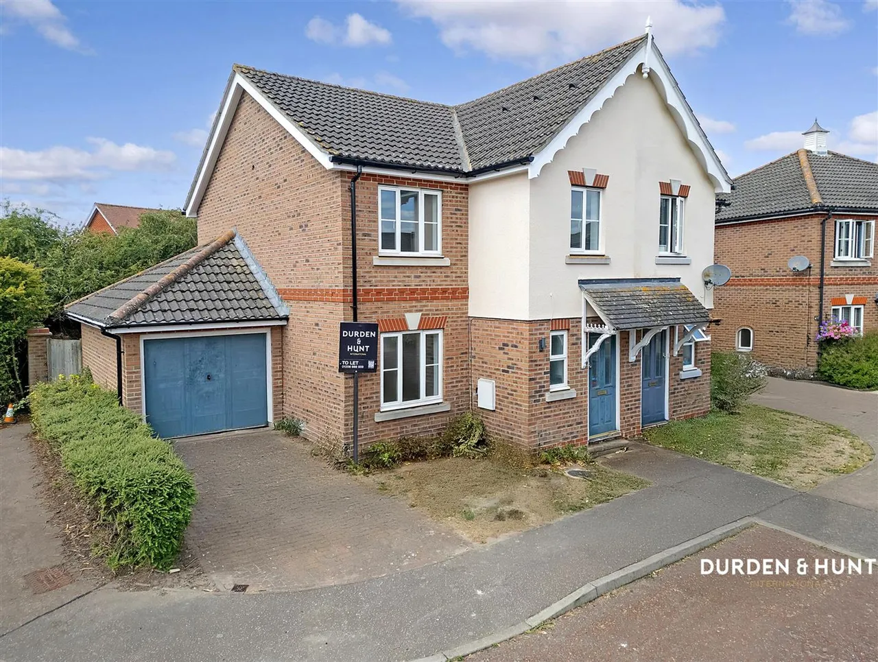 3 bed house to rent, Petronius Way, Highwoods, CO4