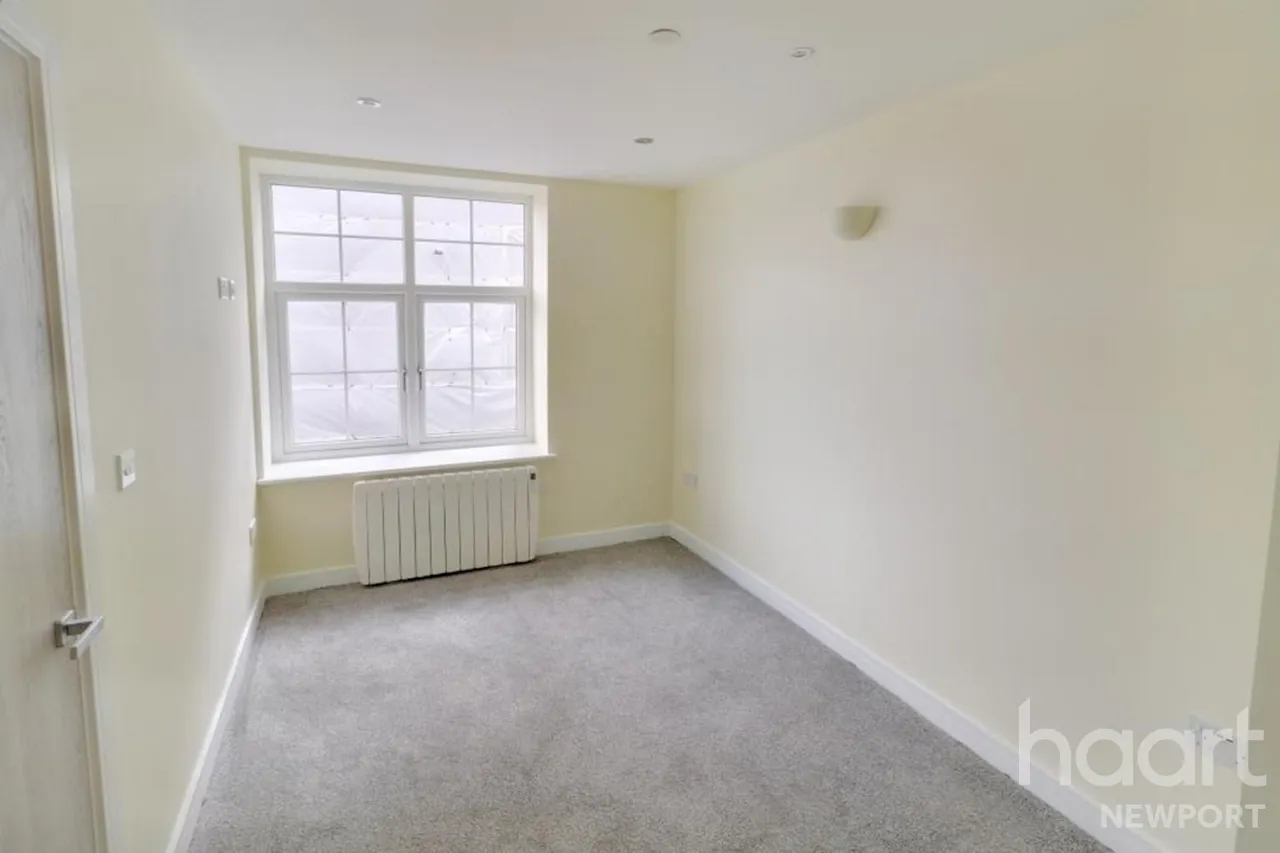 Castle View, Newport, NP20, photo 8