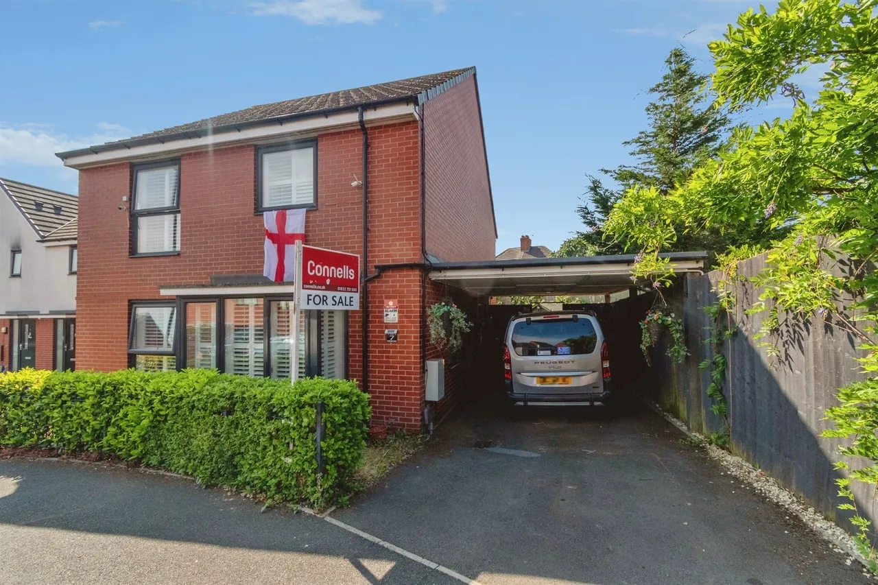 3 bed house for sale — Redshank Road, WALSALL