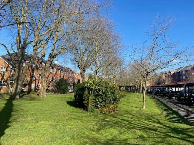 London, SW17, photo 2