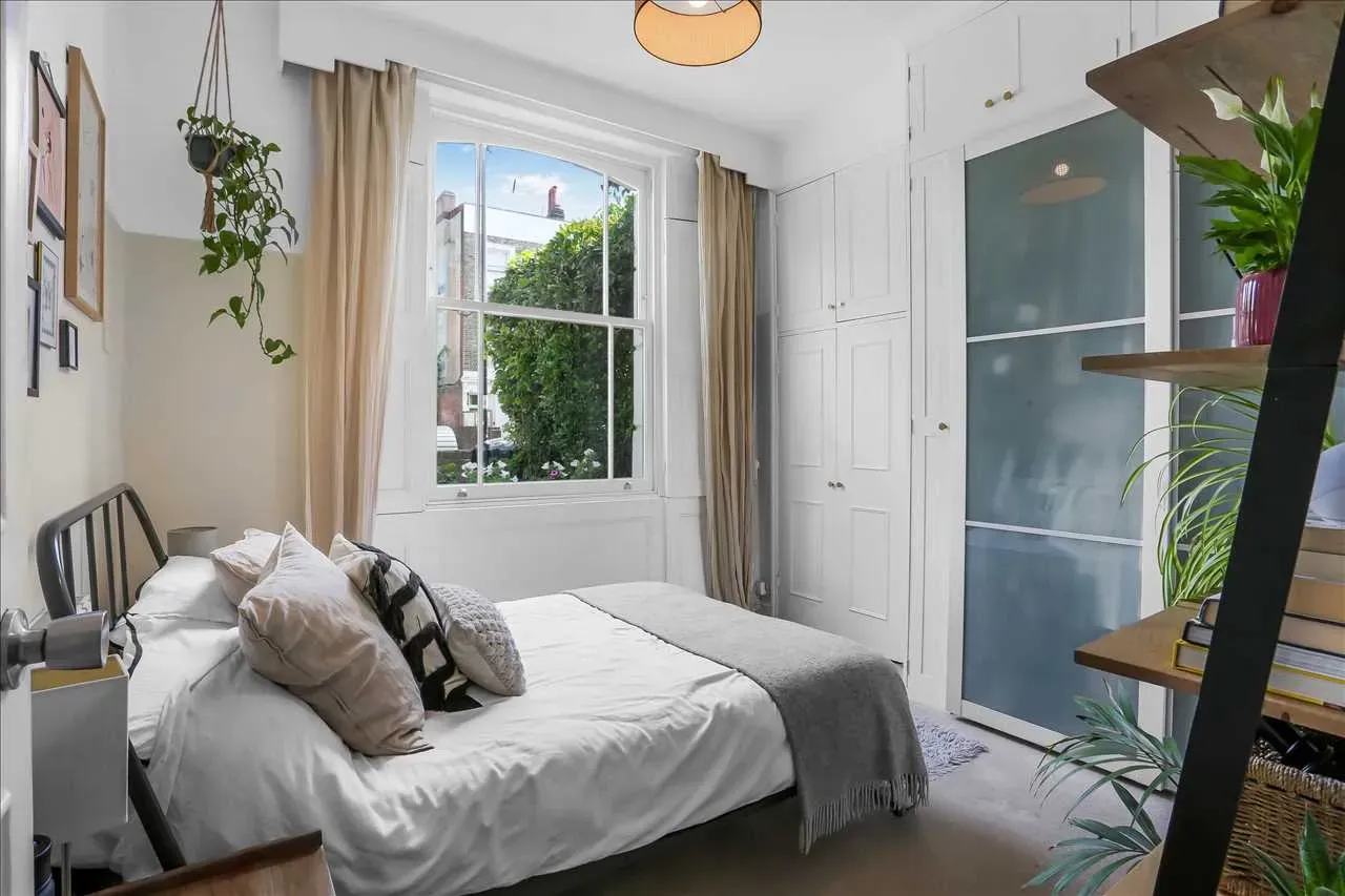 Windsor Road, London, photo 20
