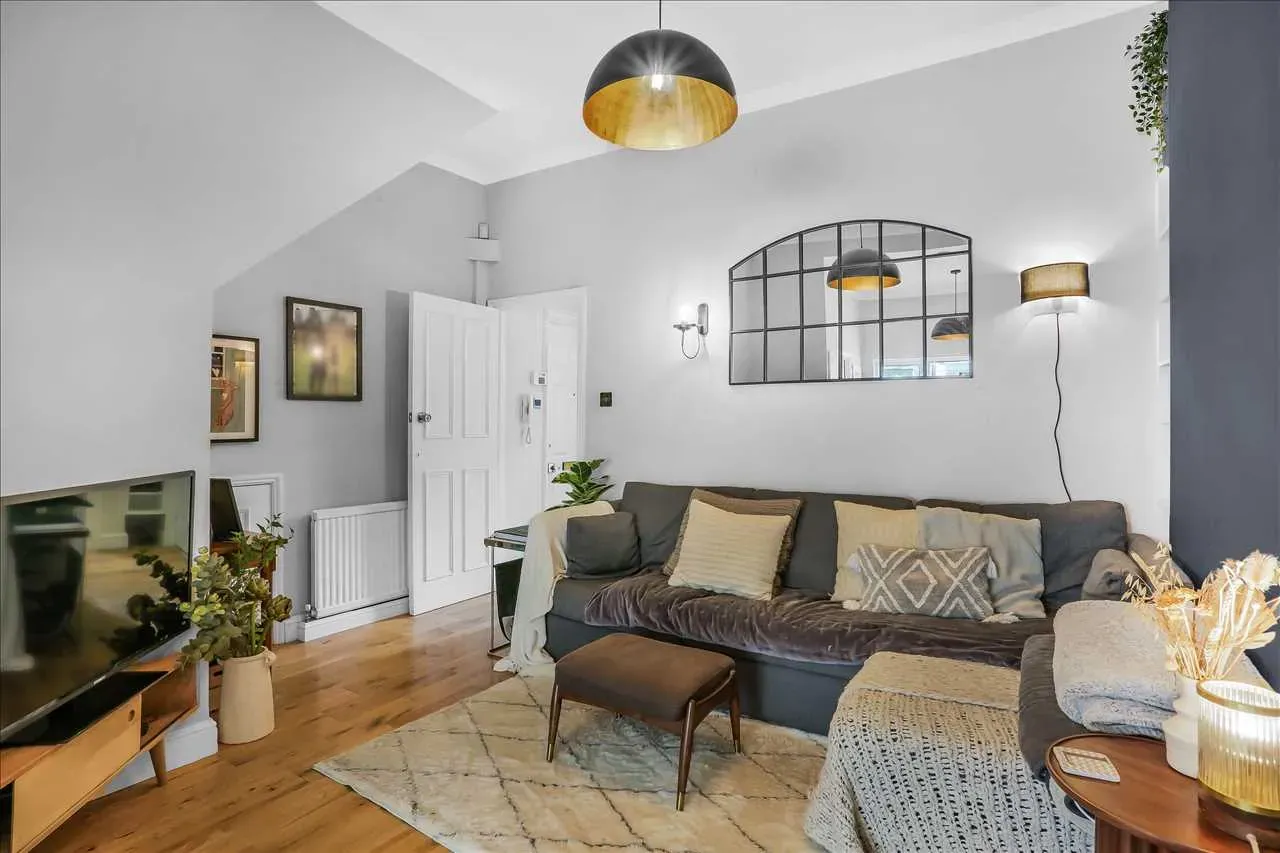 Windsor Road, London, photo 13