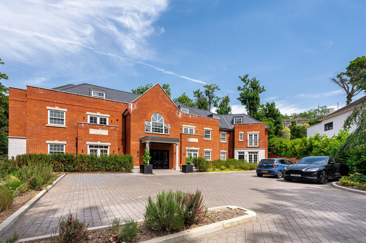 2 bed flat for sale — Flat 7, Phoenix House, Bromley