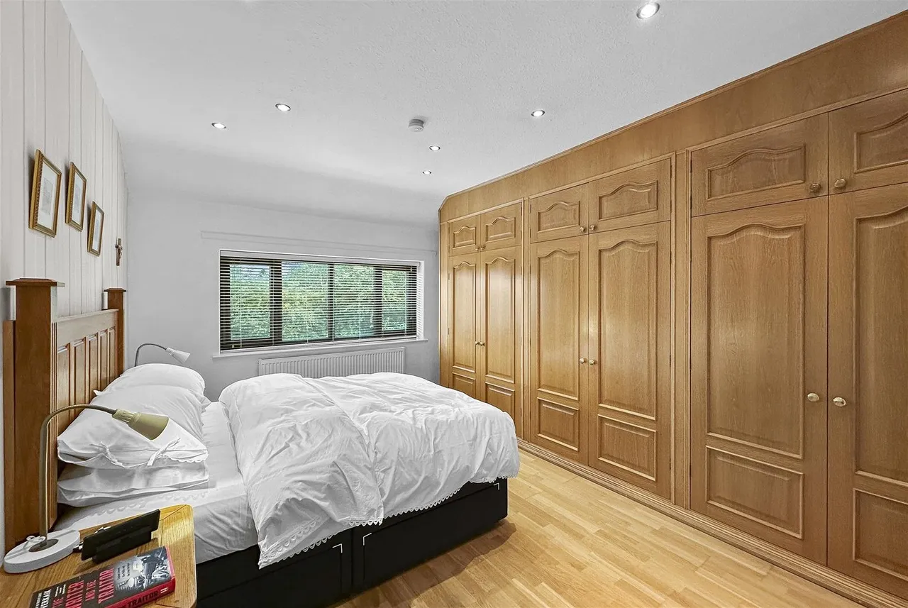 Delahays Road, Hale, Cheshire WA15 8JL, photo 10