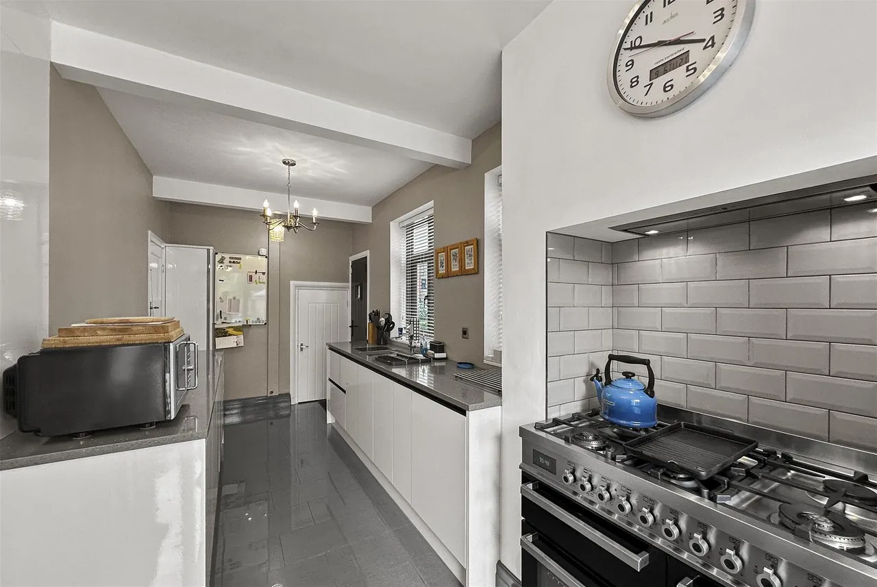 Delahays Road, Hale, Cheshire WA15 8JL, photo 24