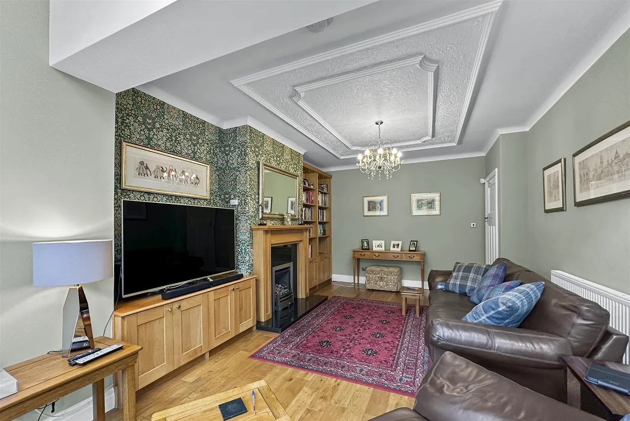 Delahays Road, Hale, Cheshire WA15 8JL, photo 20
